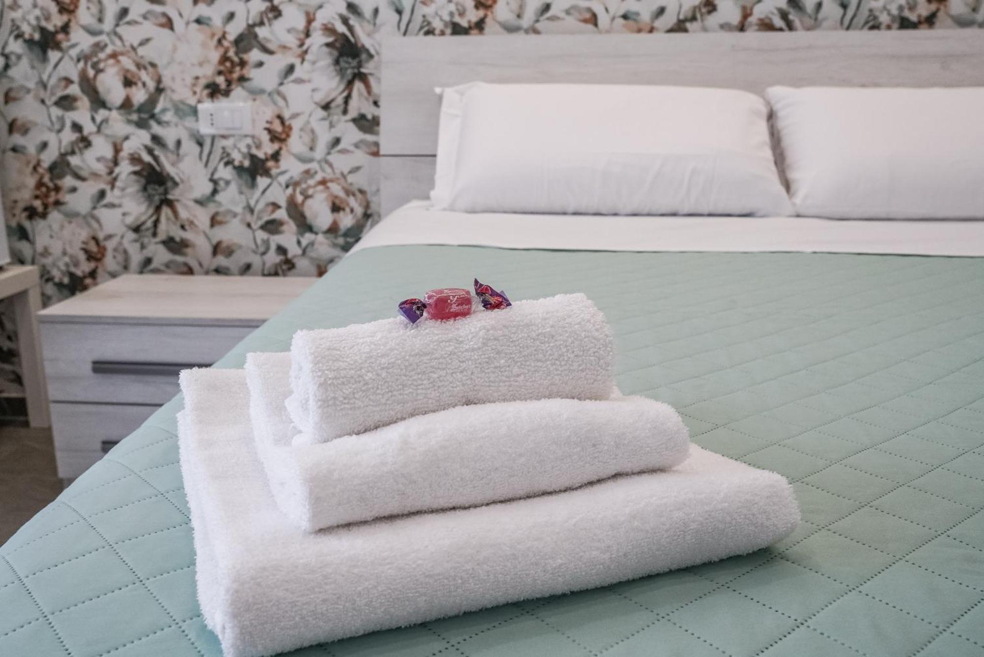 La Peonia B&B Ragusa Bagian luar foto