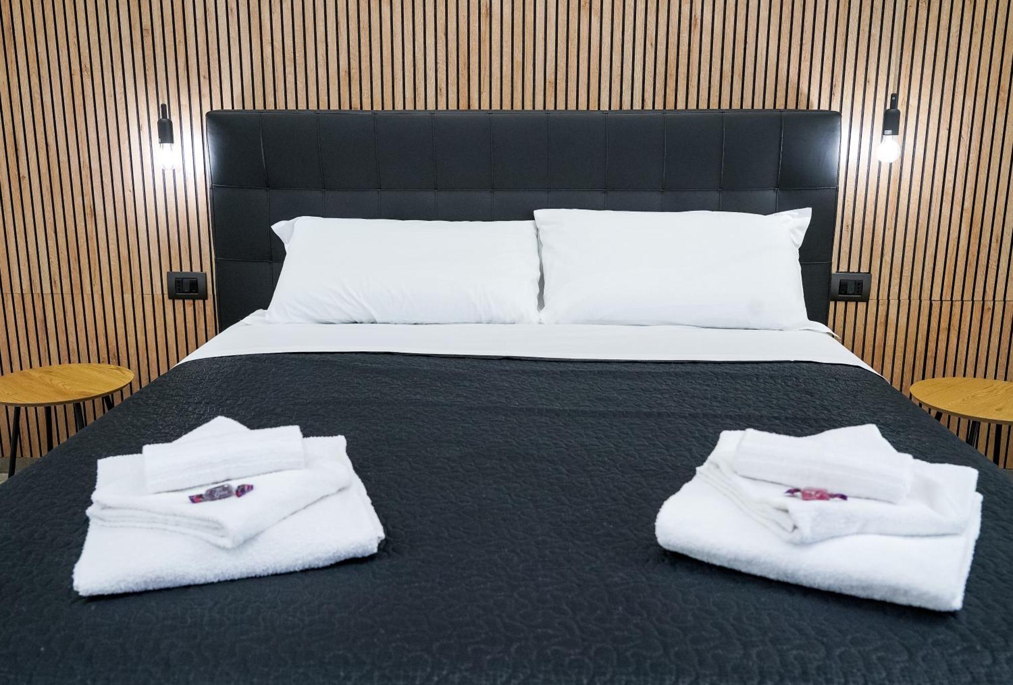 La Peonia B&B Ragusa Bagian luar foto